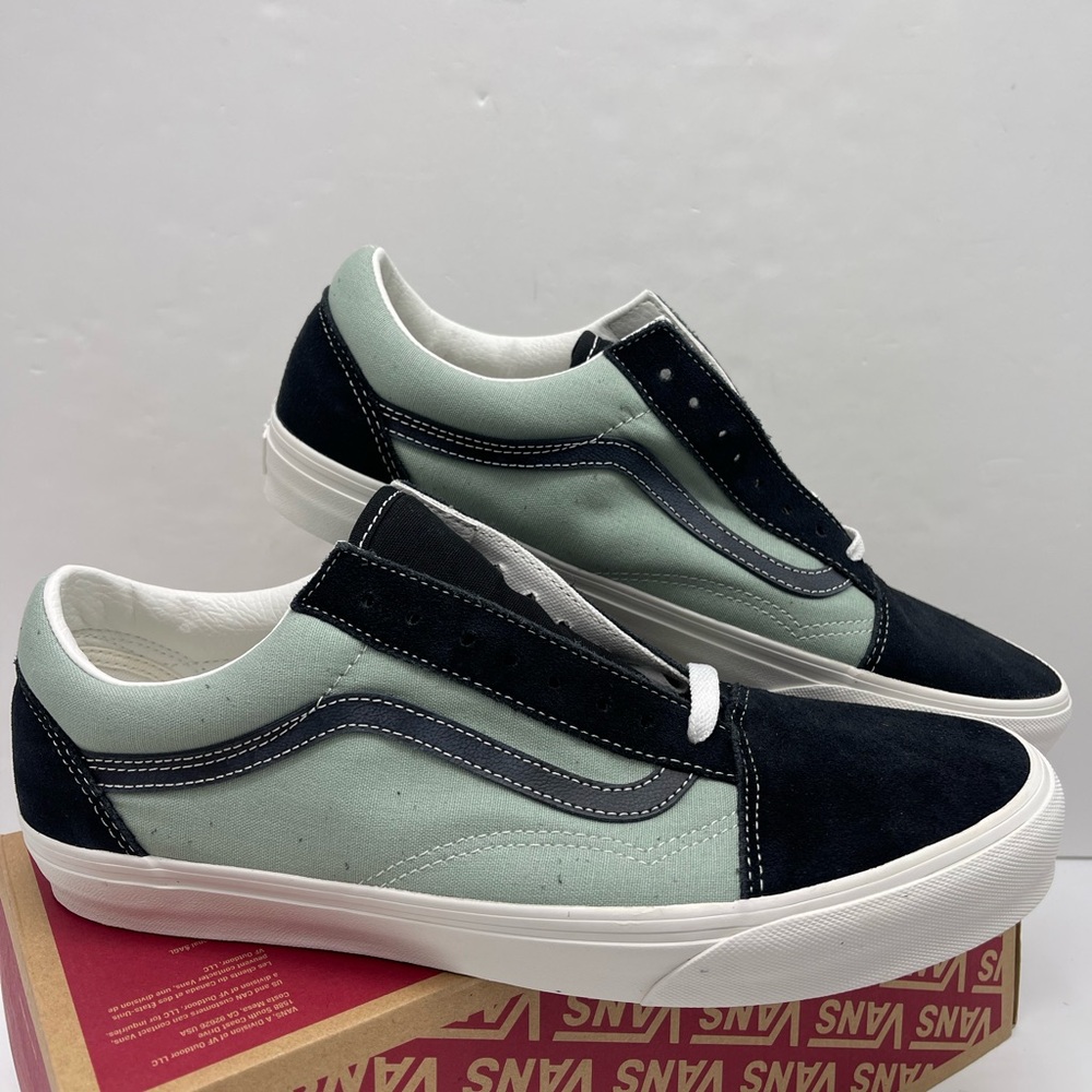 Vans Men’s Old Skool
Basics Gray Mist
VN000D7ZM8I Sneakers - Picture 7 of 16